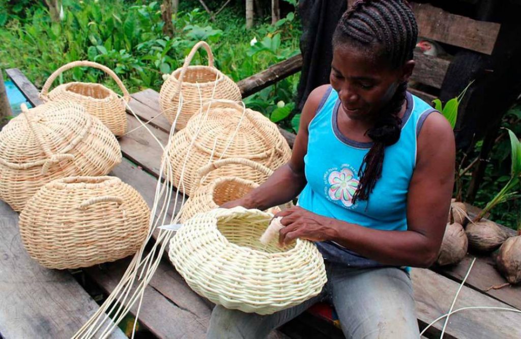 Artesanías de afrocolombianos estrenan exposición virtual